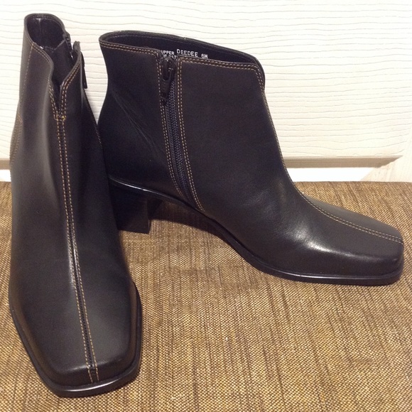 bass ankle boots